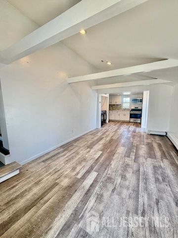 170 Main Street, East Brunswick, NJ 08816