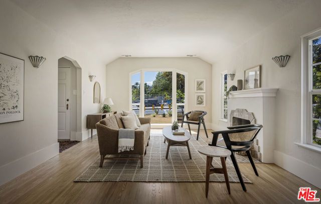 5001 Buchanan Street, Los Angeles, CA 90042