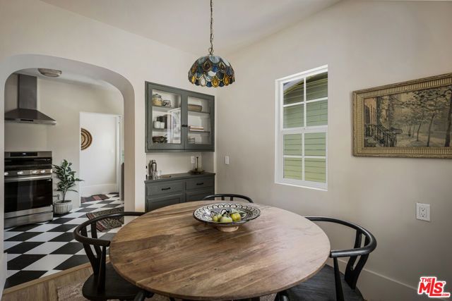 5001 Buchanan Street, Los Angeles, CA 90042