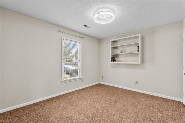 814 Guilford College Road 133, Greensboro, NC 27409