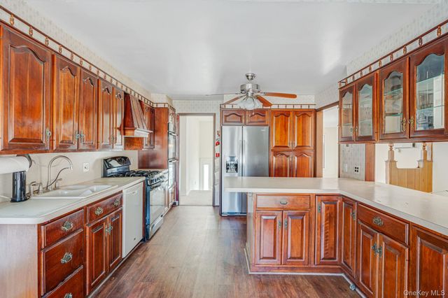 109 Utica Street, Bay Shore, NY 11706