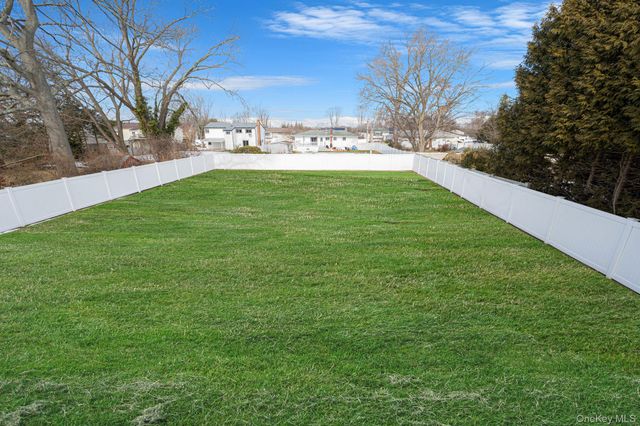 109 Utica Street, Bay Shore, NY 11706