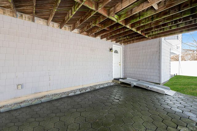 109 Utica Street, Bay Shore, NY 11706