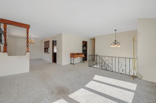 109 Utica Street, Bay Shore, NY 11706