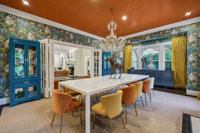 15 Courtlandt Place, Houston, TX 77006