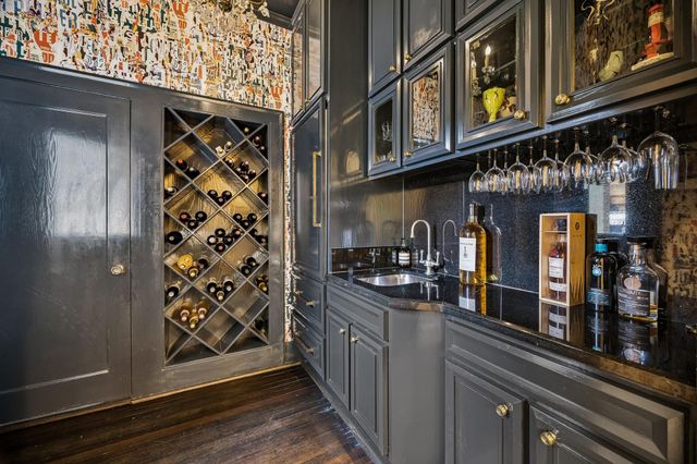 15 Courtlandt Place, Houston, TX 77006