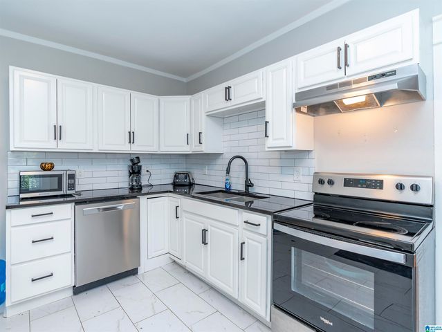 3411 6TH COURT, Birmingham, AL 35222