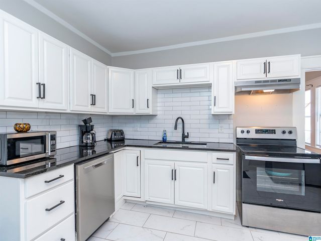 3411 6TH COURT, Birmingham, AL 35222