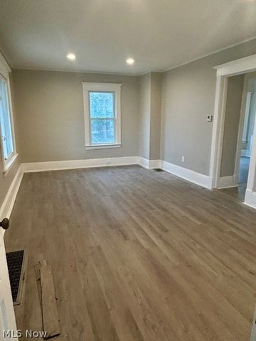 18112 Chagrin Boulevard, Shaker Heights, OH 44122