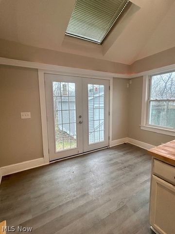 18112 Chagrin Boulevard, Shaker Heights, OH 44122