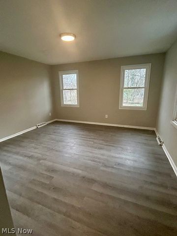 18112 Chagrin Boulevard, Shaker Heights, OH 44122