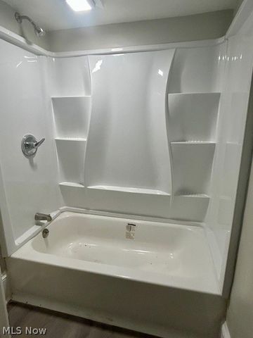 18112 Chagrin Boulevard, Shaker Heights, OH 44122