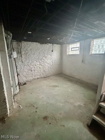 18112 Chagrin Boulevard, Shaker Heights, OH 44122