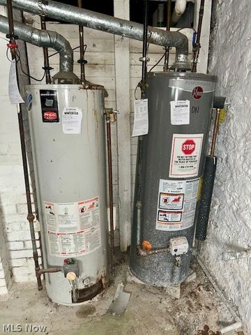 18112 Chagrin Boulevard, Shaker Heights, OH 44122