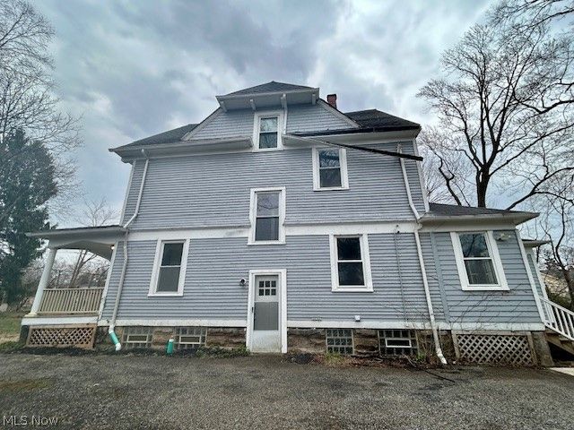 18112 Chagrin Boulevard, Shaker Heights, OH 44122