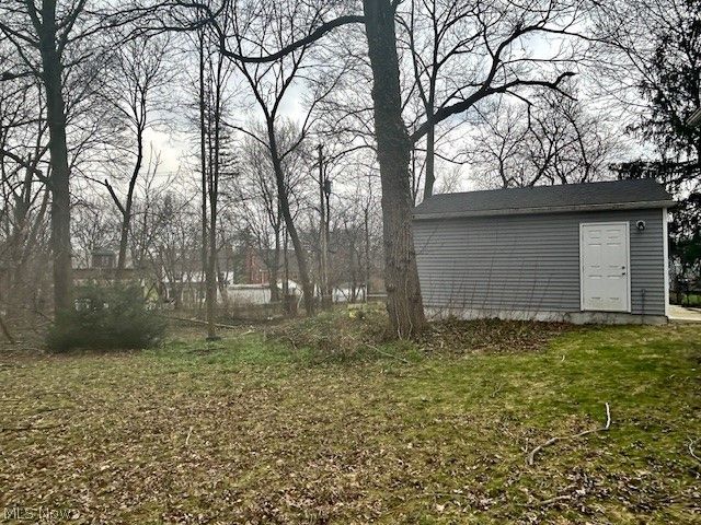 18112 Chagrin Boulevard, Shaker Heights, OH 44122