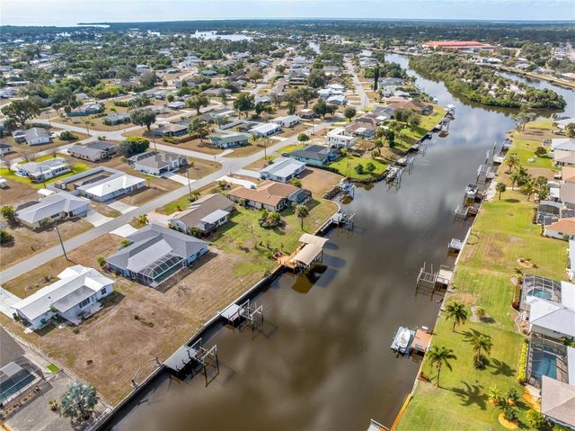 774 SPRING LAKE BOULEVARD NW, Port Charlotte, FL 33952