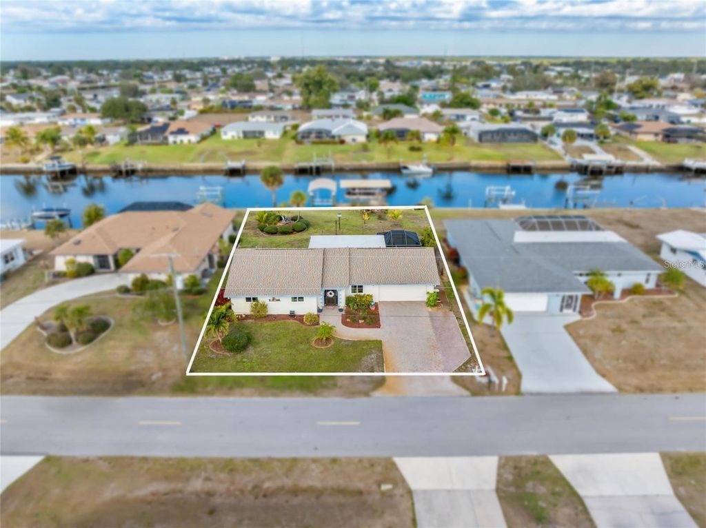 774 SPRING LAKE BOULEVARD NW, Port Charlotte, FL 33952