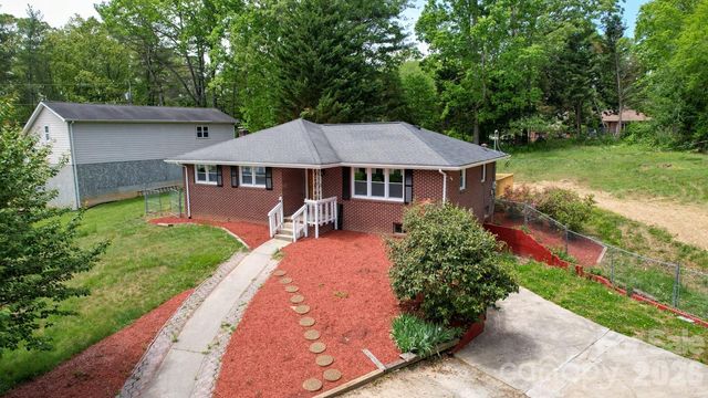 509 Brookside Camp Road, Hendersonville, NC 28792