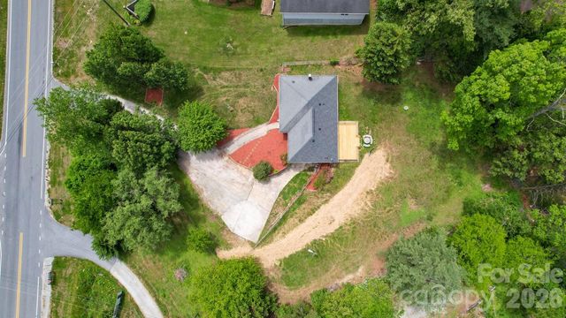 509 Brookside Camp Road, Hendersonville, NC 28792