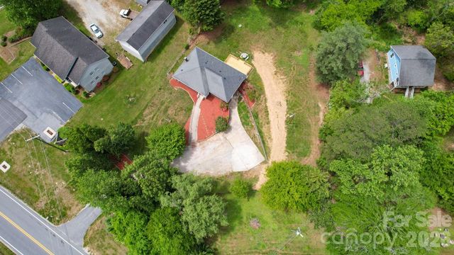 509 Brookside Camp Road, Hendersonville, NC 28792
