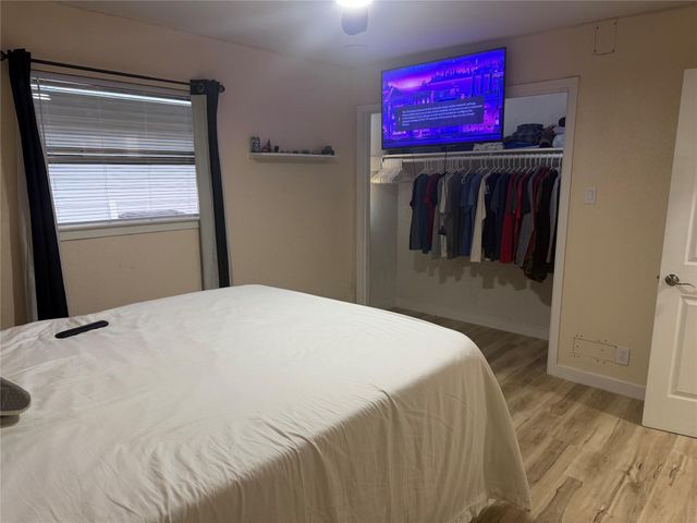 5600 Ponciana DR, Austin, TX 78744