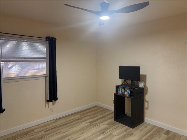 5600 Ponciana DR, Austin, TX 78744