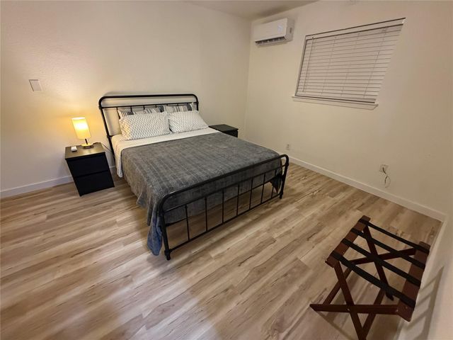5600 Ponciana DR, Austin, TX 78744