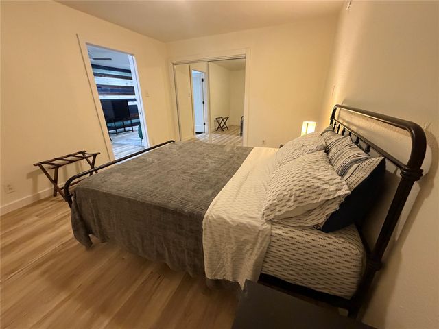 5600 Ponciana DR, Austin, TX 78744