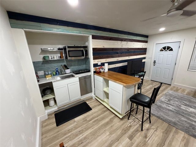 5600 Ponciana DR, Austin, TX 78744