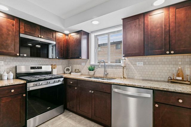 5331 N Delphia Avenue 231, Chicago, IL 60656