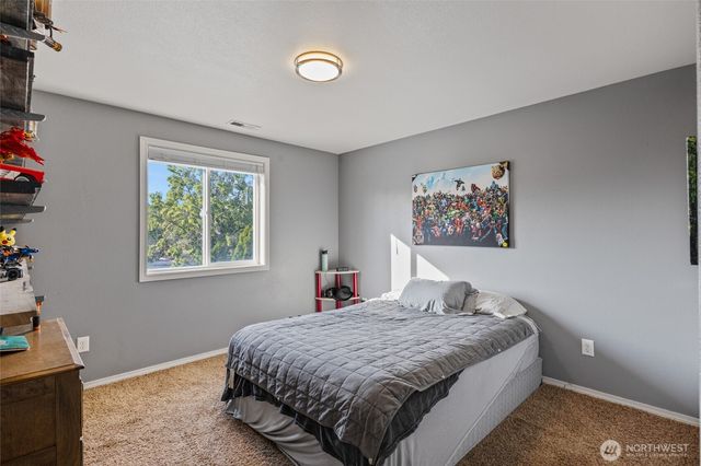 904 W Polo Ridge Drive, Moses Lake, WA 98837