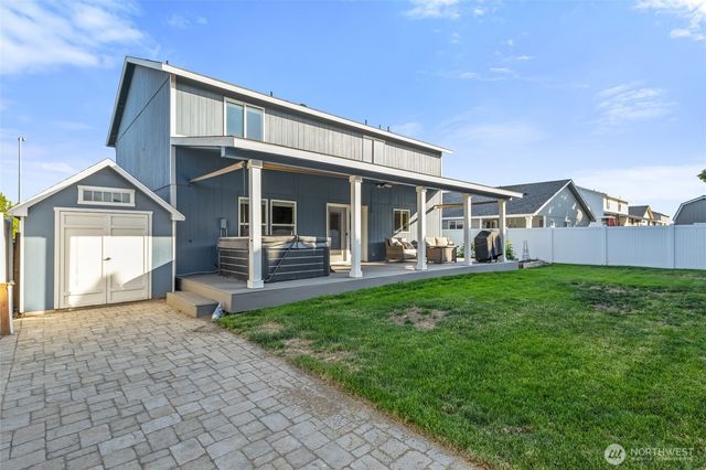 904 W Polo Ridge Drive, Moses Lake, WA 98837