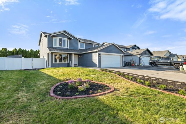 904 W Polo Ridge Drive, Moses Lake, WA 98837