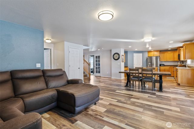 904 W Polo Ridge Drive, Moses Lake, WA 98837