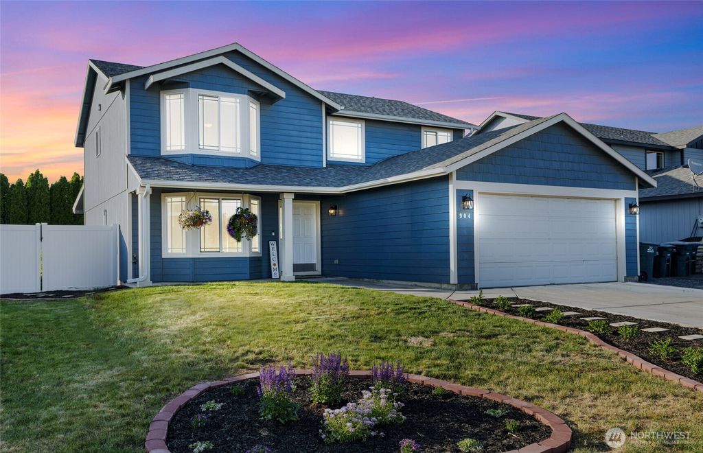 904 W Polo Ridge Drive, Moses Lake, WA 98837
