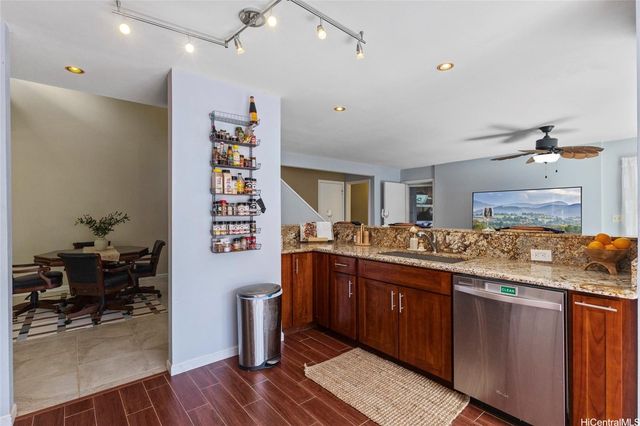 91-1015 Aawa Drive, Ewa Beach, HI 96706