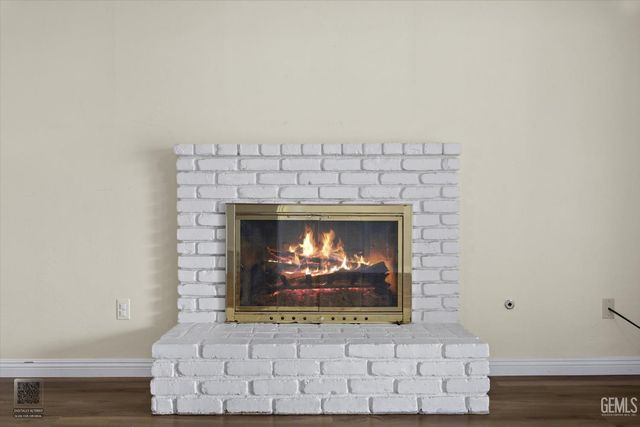 112 Oakmont Drive, Bakersfield, CA 93309