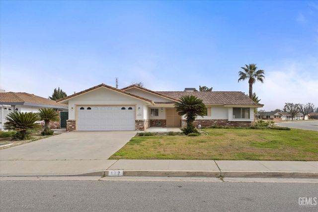 112 Oakmont Drive, Bakersfield, CA 93309