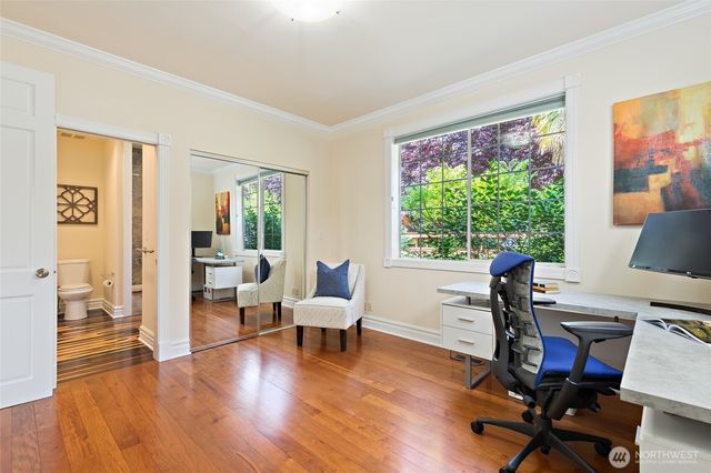 6222 37th Avenue NE, Seattle, WA 98115