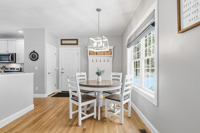 6 Baldwin Court, Merrimack, NH 03054