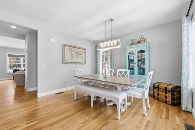 6 Baldwin Court, Merrimack, NH 03054