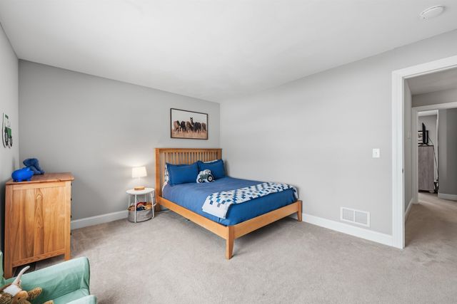 6 Baldwin Court, Merrimack, NH 03054