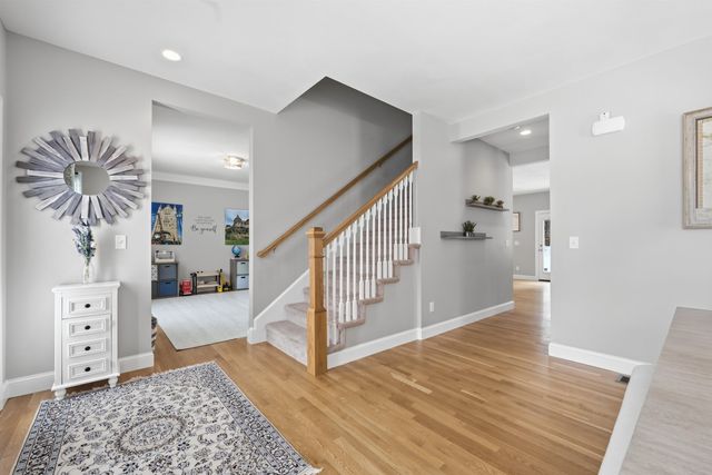 6 Baldwin Court, Merrimack, NH 03054