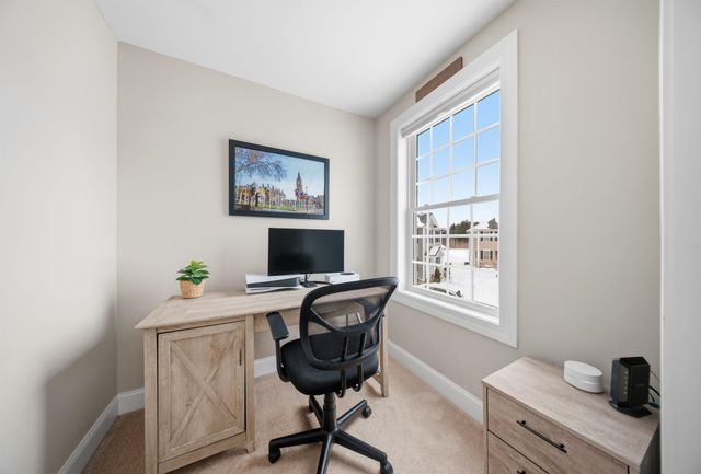 6 Baldwin Court, Merrimack, NH 03054