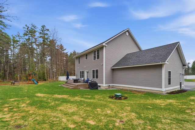 6 Baldwin Court, Merrimack, NH 03054