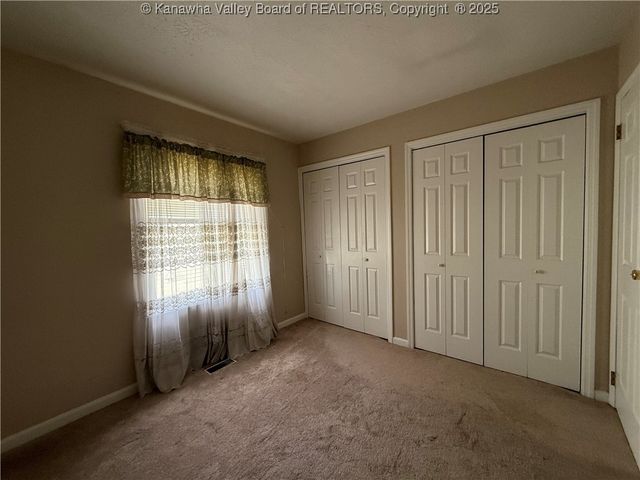 61 Cambridge Drive, Culloden, WV 25510