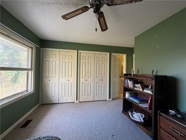 61 Cambridge Drive, Culloden, WV 25510