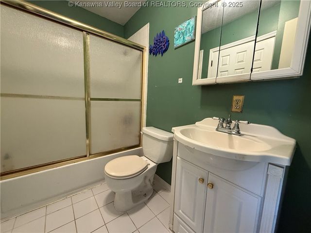 61 Cambridge Drive, Culloden, WV 25510