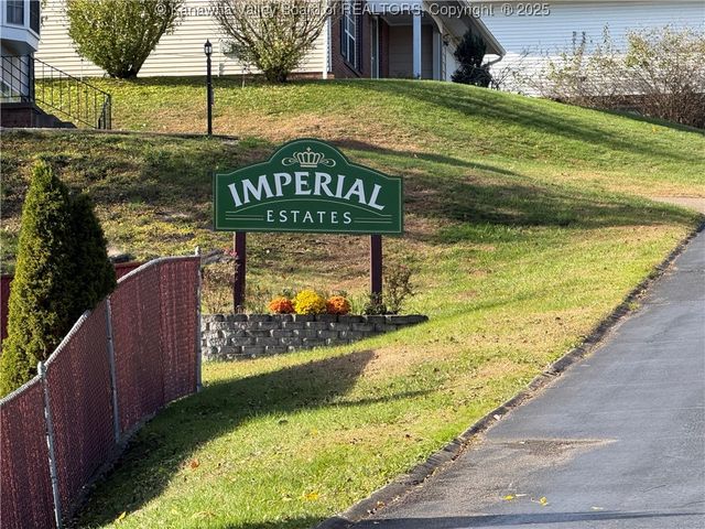 61 Cambridge Drive, Culloden, WV 25510